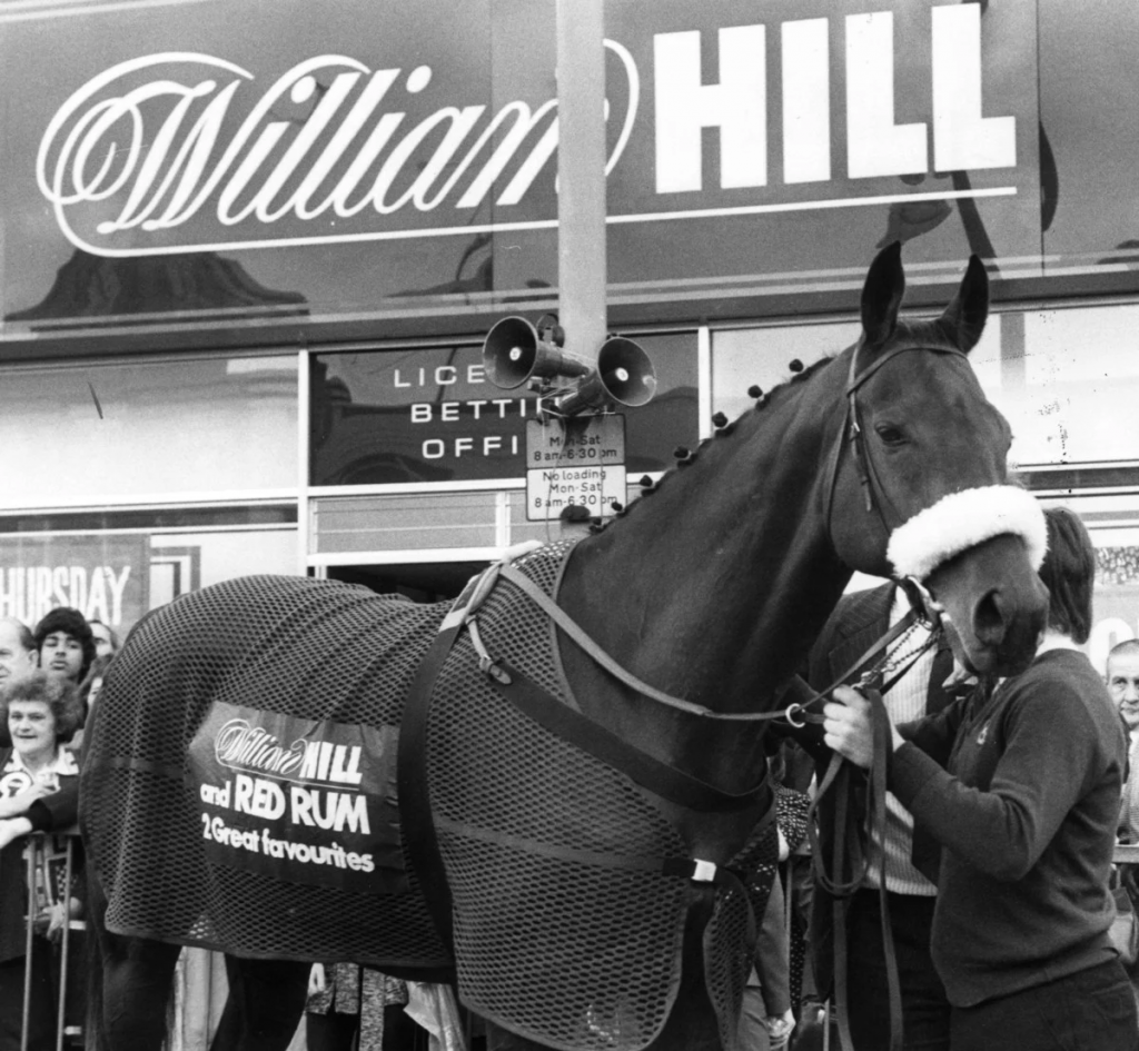 威廉希尔早年线下门店与赛马业务历史照片