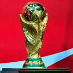 2026世界杯冠军奖杯特写，象征世界杯名单与规则进入倒计时阶段