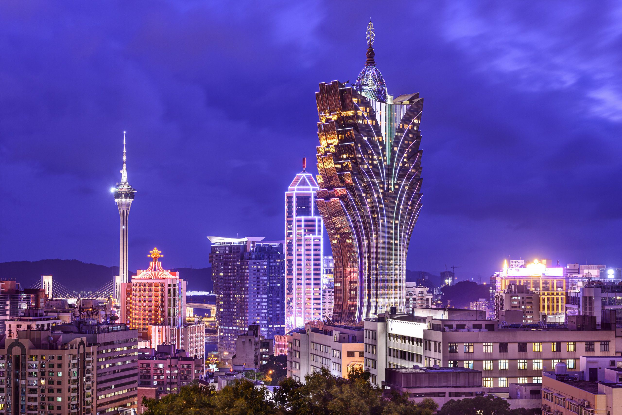 澳门路氹城六大博彩集团综合度假村夜景，金沙威尼斯人伦敦人银河永利新濠一览
